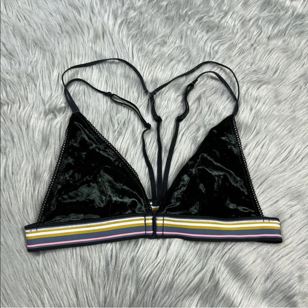 Victorias Secret Front Closure Black Velvet Striped Triangle Bralette Size Small
